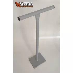 Pressino manuale 6kg. al suolo ammassi di sabbia e pietra
