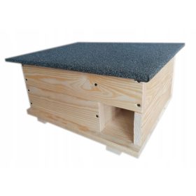 Casa del riccio in legno, letto, cabina