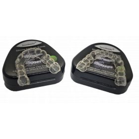    Vassoi per sbiancamento dei denti superiori e inferiori modellati