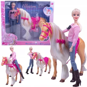    Una bambola con un cavallo, un cavallo che cammina, che nitrisce la sua sella