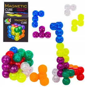    Gioco di puzzle di logica Disposizione dei cubi magnetici Blocchi 7 elementi