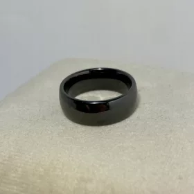  ANELLO LARGO IN CERAMICA NERA