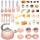  Un set di piatti e accessori da cucina con bollitore