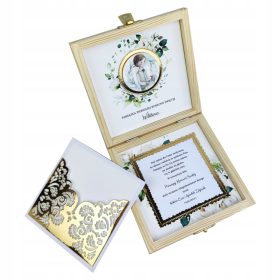    Un ricordo della PRIMA COMUNIONE per un ragazzo, un regalo di COMUNIONE