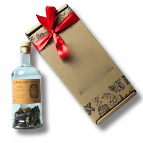    Un set regalo per realizzare tinture di whisky al caramello fai da te per uomo