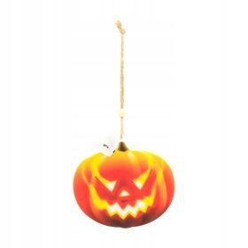    Puntelli di zucca appesi alla porta con luci a LED di Halloween