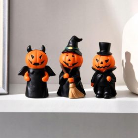    Decorazione di Halloween: spettrale decorazione di zucca in resina