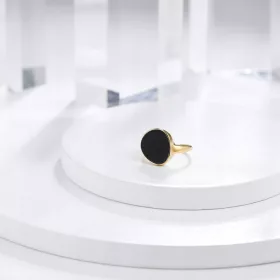    Anello asimmetrico realizzato in acciaio anallergico con resina epossidica nera