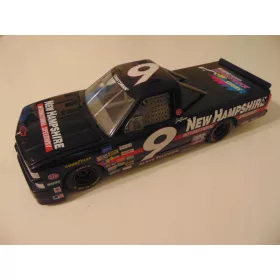    CAMPIONI DI CORSE 1996 JOE BESSEY #9 CHEVY C-1500 NEW HAMPSHIRE NASCAR 1:18