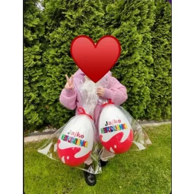  Uovo a sorpresa grande in regalo con dolcetti Kinder.