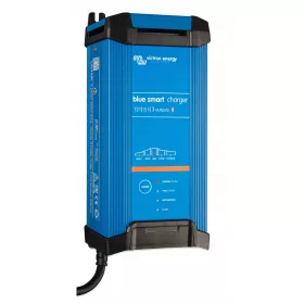  CARICABATTERIE VICTRON IP22 12V 15A PER BARCA 3 USCITE