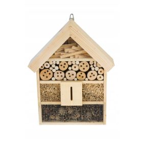  Una grande casa per insetti, un albergo per insetti